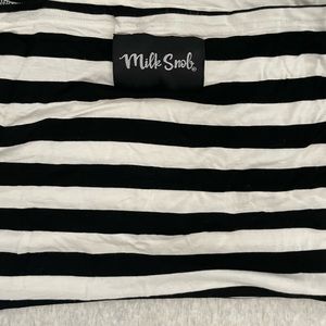 Baby car seat cover- very cute black and white! 💕 very good shape!